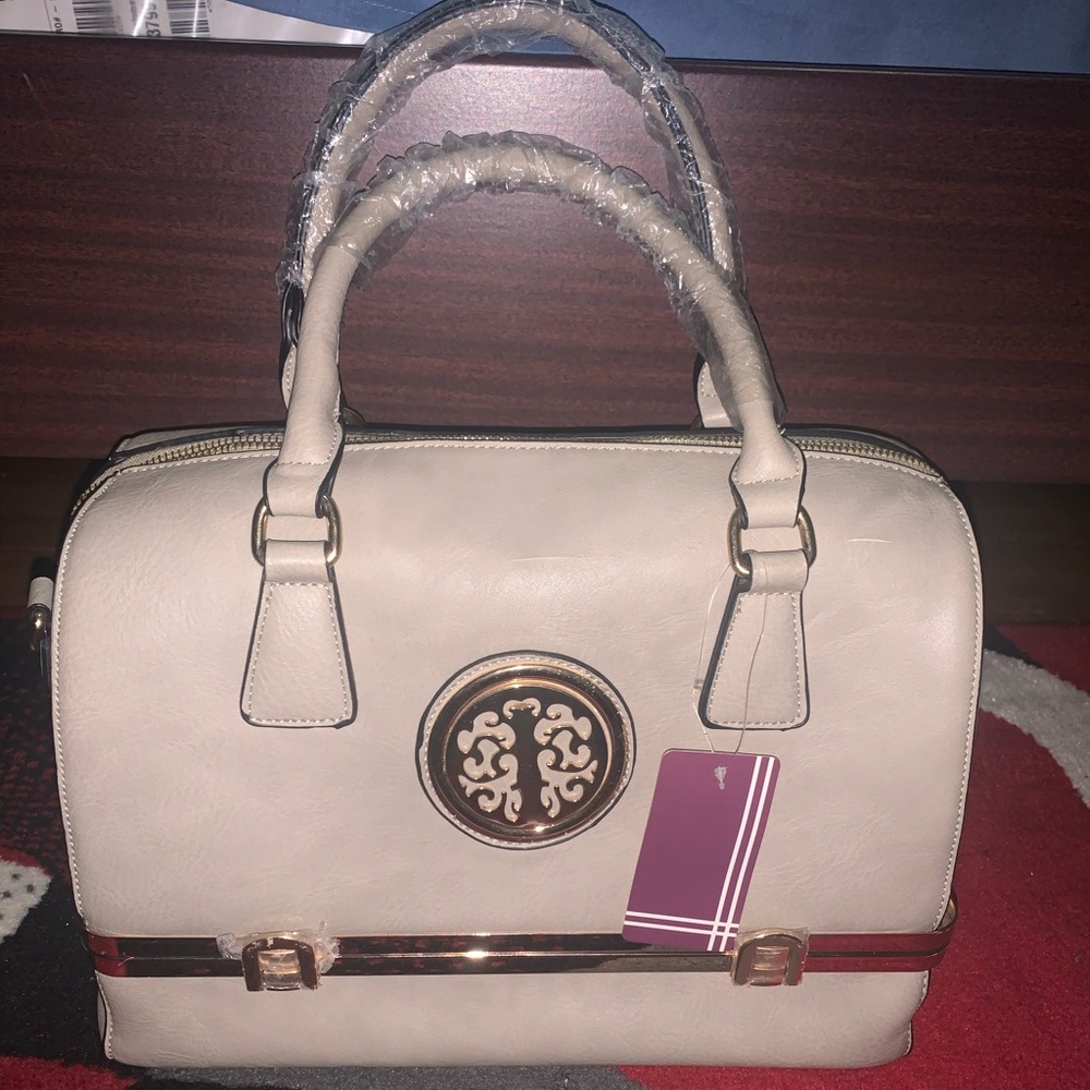 Tree gold emblem purse